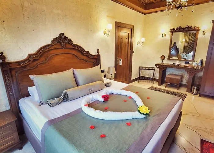 La Perla Cave Cappadocia أوروغوبْ